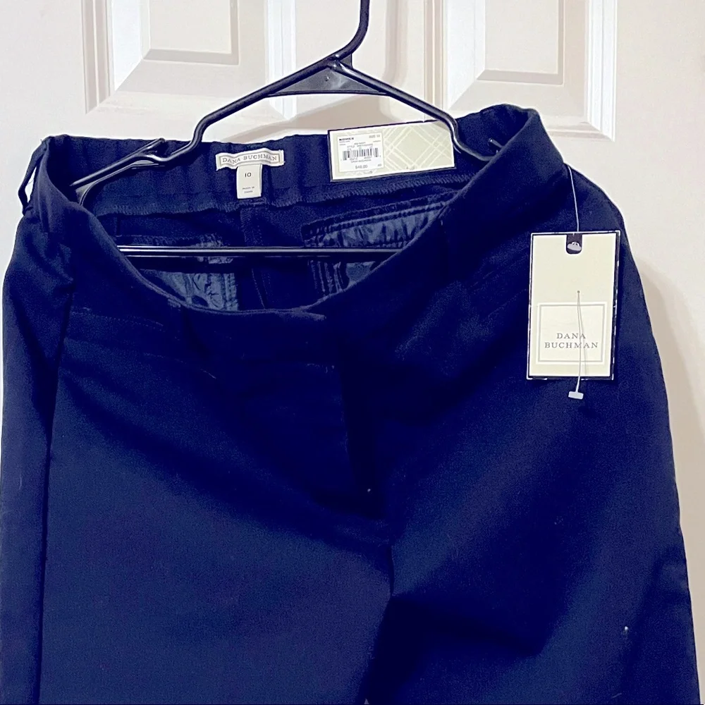Capri pants - Picture 1 of 3